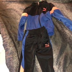 Two piece Toddler boys sweatsuit 🌏